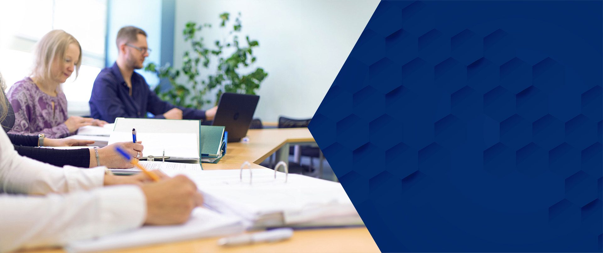 Baner_pharmacovigilance